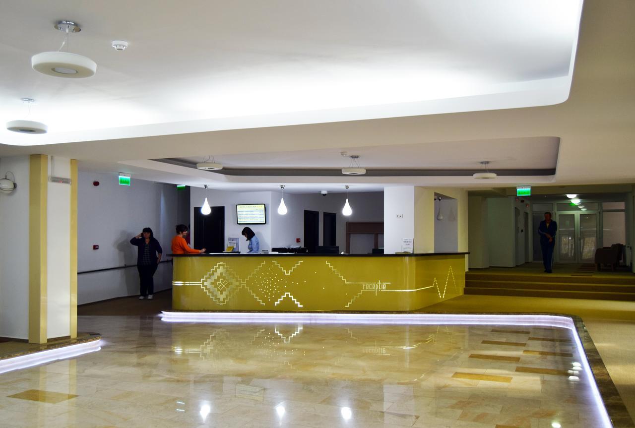 Hotel Complex Balnear Cozia - Corp Caciulata Călimăneşti Exterior foto